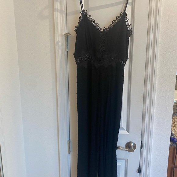 **SOLD** ..Lulu’s Leeta black Swiss dot jumper - Picture 4 of 8